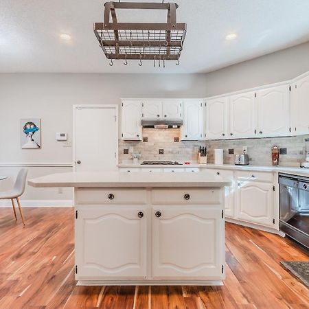 * *Astounding House **Perfect For Family And Friends , Pool , Hot Tub, & Game Room Allen Exterior foto