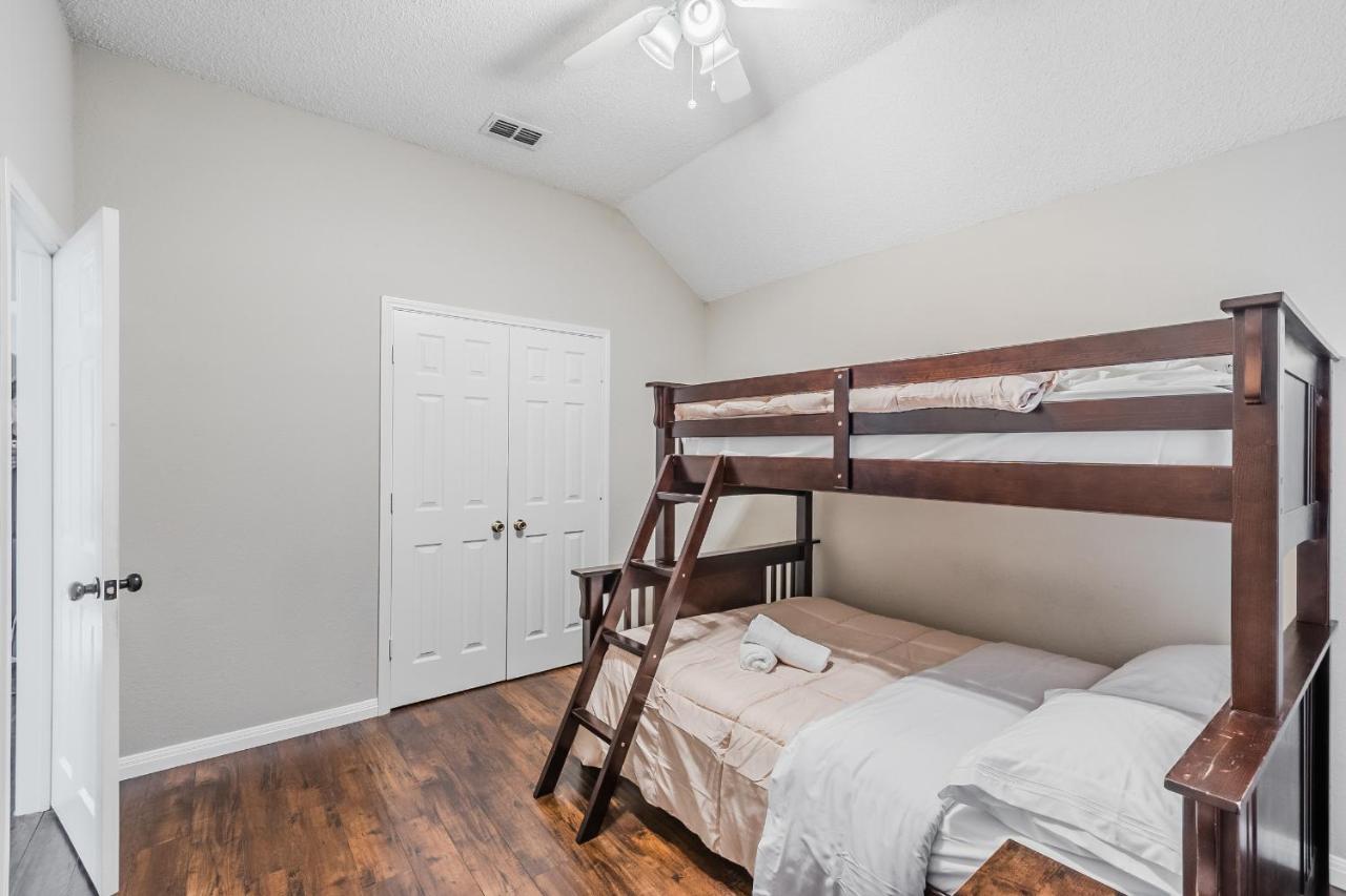 * *Astounding House **Perfect For Family And Friends , Pool , Hot Tub, & Game Room Allen Exterior foto