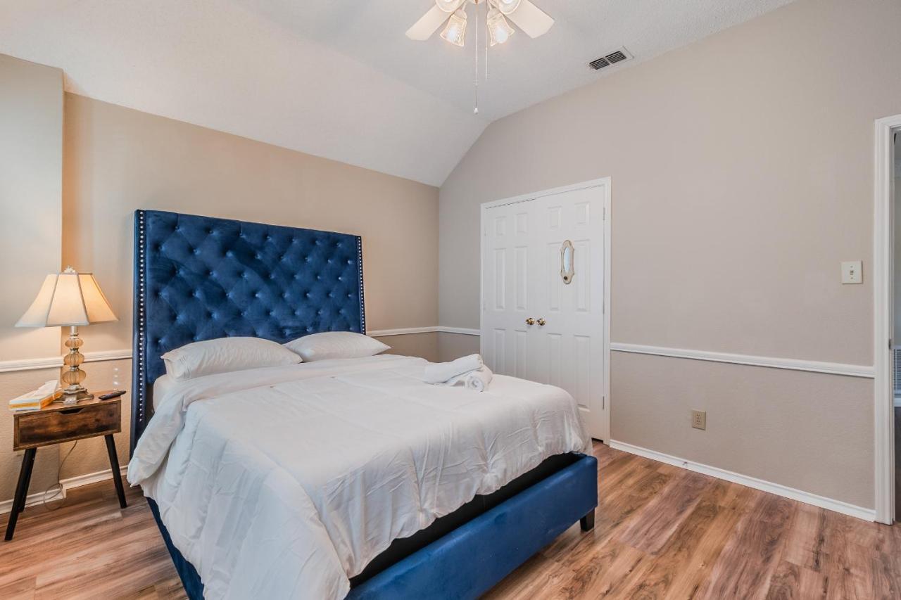 * *Astounding House **Perfect For Family And Friends , Pool , Hot Tub, & Game Room Allen Exterior foto